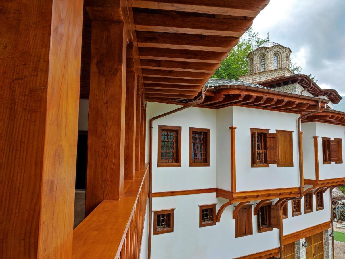 Guest Mansion, Гостински Палат Rostusa Екстер'єр фото
